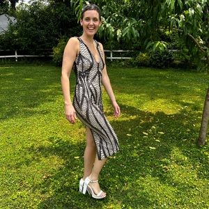 NEW - Reaqka Sequined Dress - Small